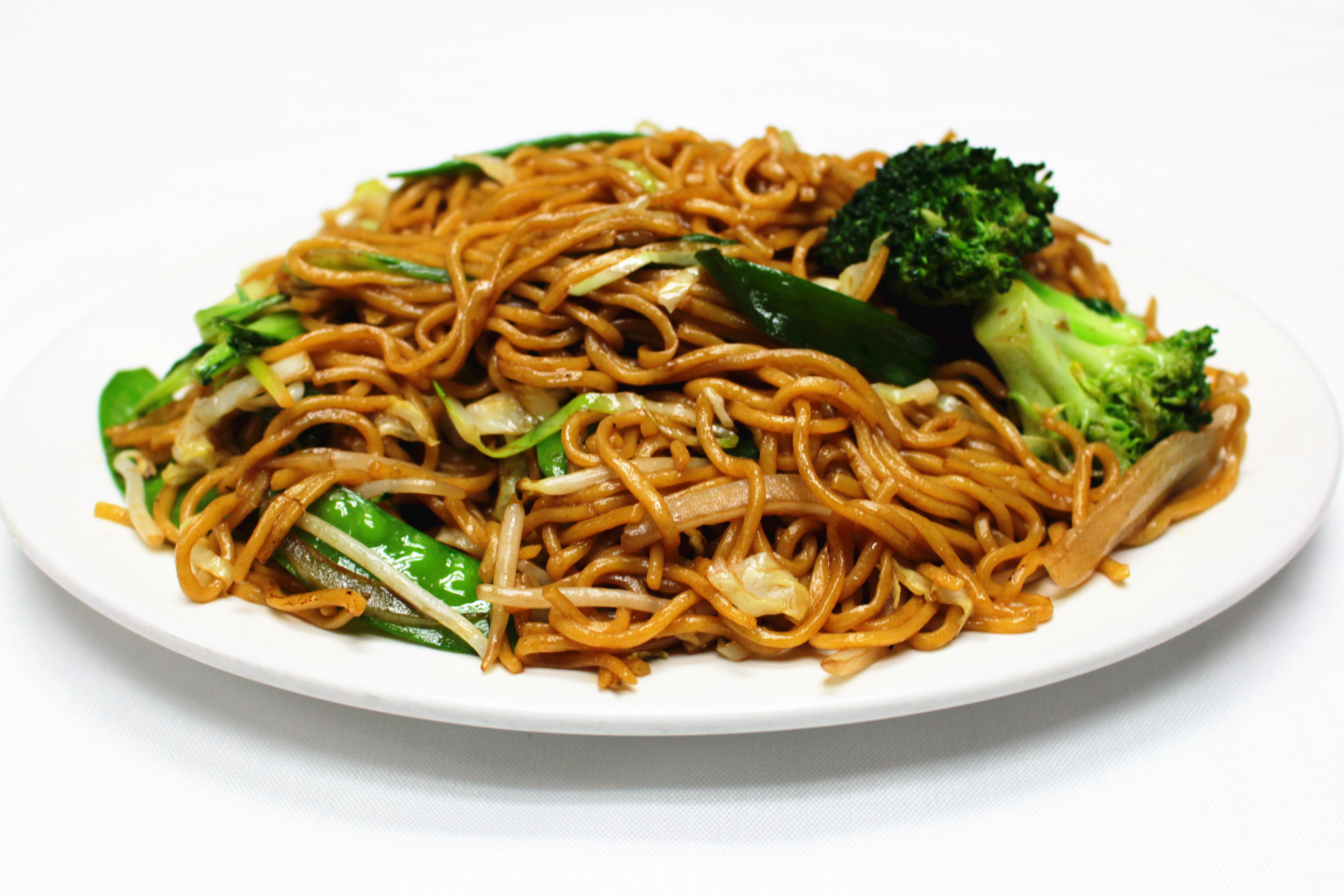 Order Vegetable Chow Mein food online from Red Lantern Chinese Cuisine store, Glendora on bringmethat.com