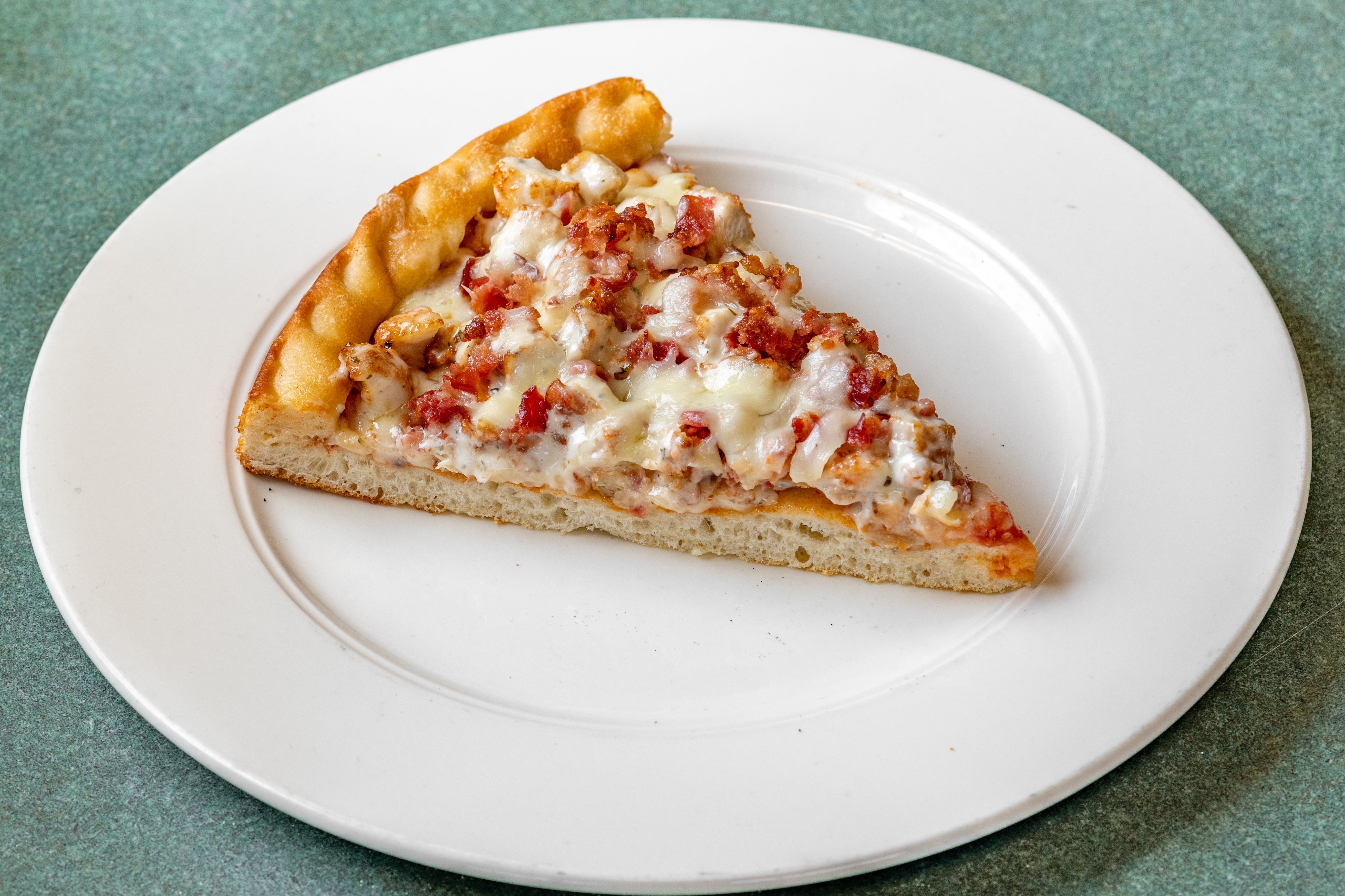 Order Chicken Bacon Ranch Pizza - Medium food online from Mama Cee Pizzeria store, Franklin on bringmethat.com