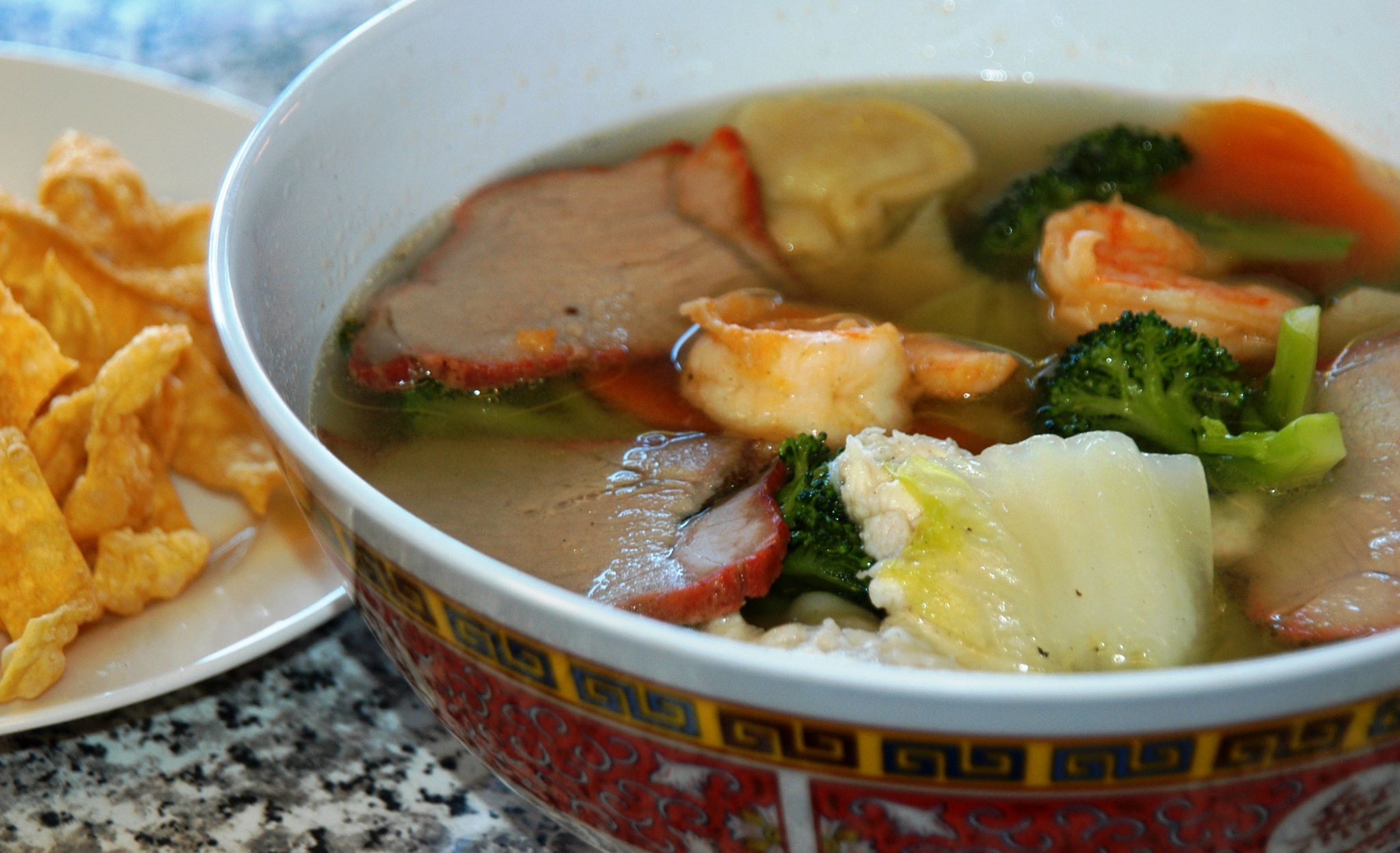 Order House Wonton Soup food online from Chai Waii Chinese Food store, Santee on bringmethat.com