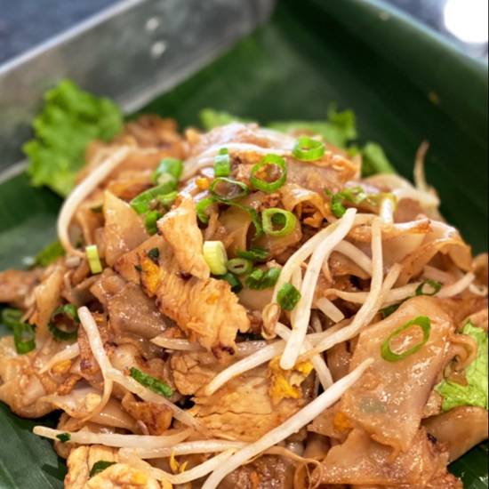 Order Kai Kua Noodle food online from Green Basil store, Calabasas on bringmethat.com