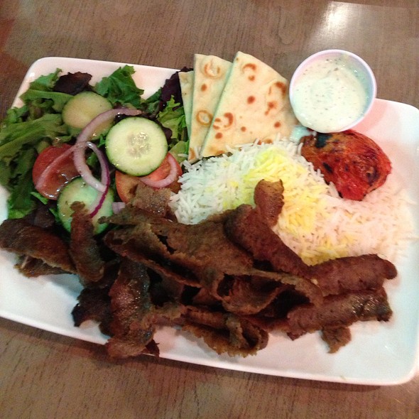 Order Gyro Plate food online from Go Falafel store, North Olmsted on bringmethat.com