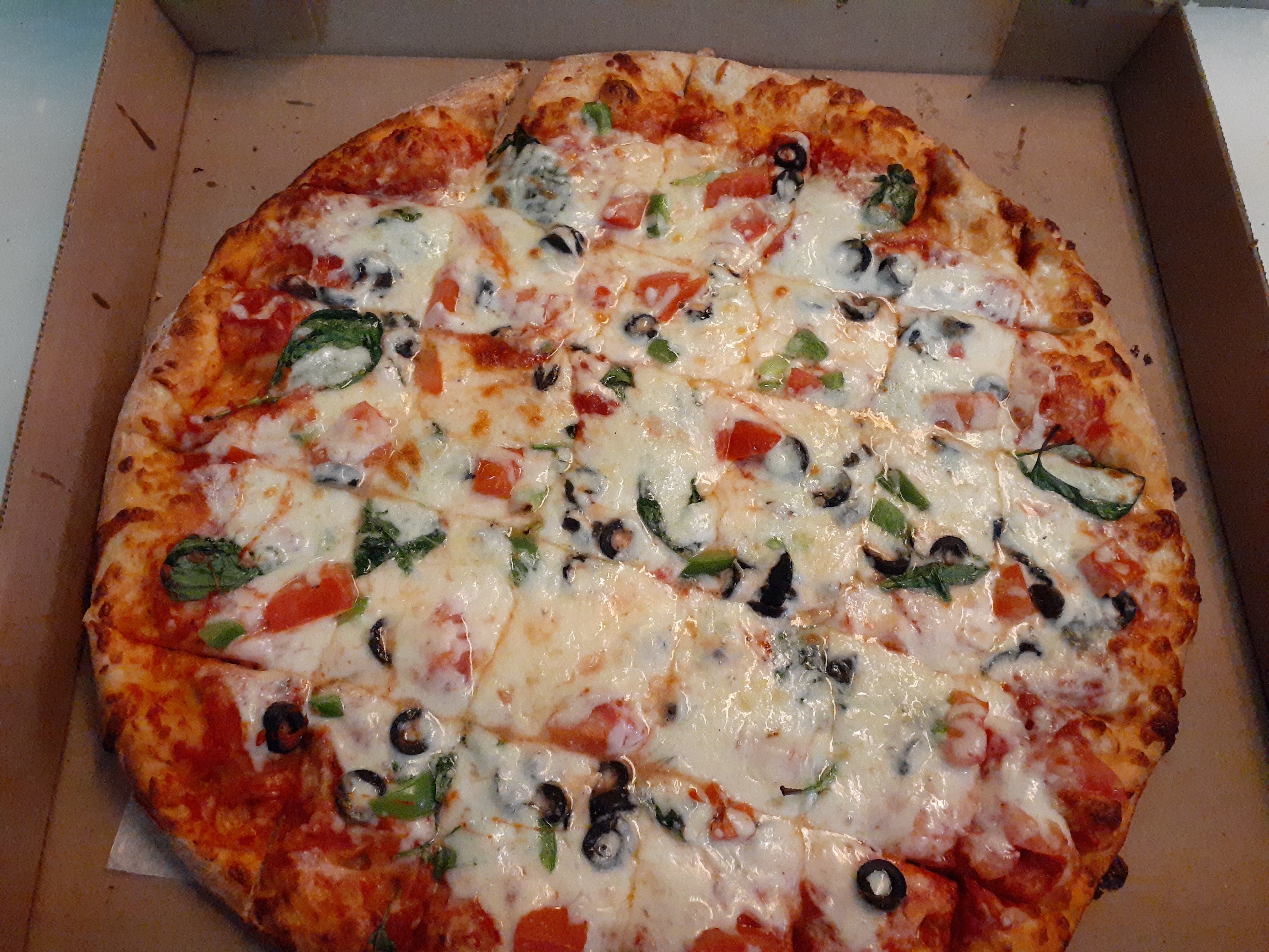 Order Veggie Pizza food online from Patriot Eatery & Pizzeria store, Dayton on bringmethat.com
