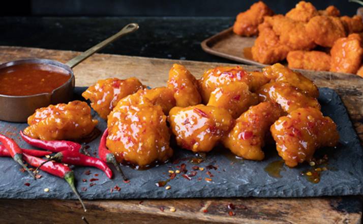Order Boneless Wings food online from Jet's Pizza store, St. Louis on bringmethat.com