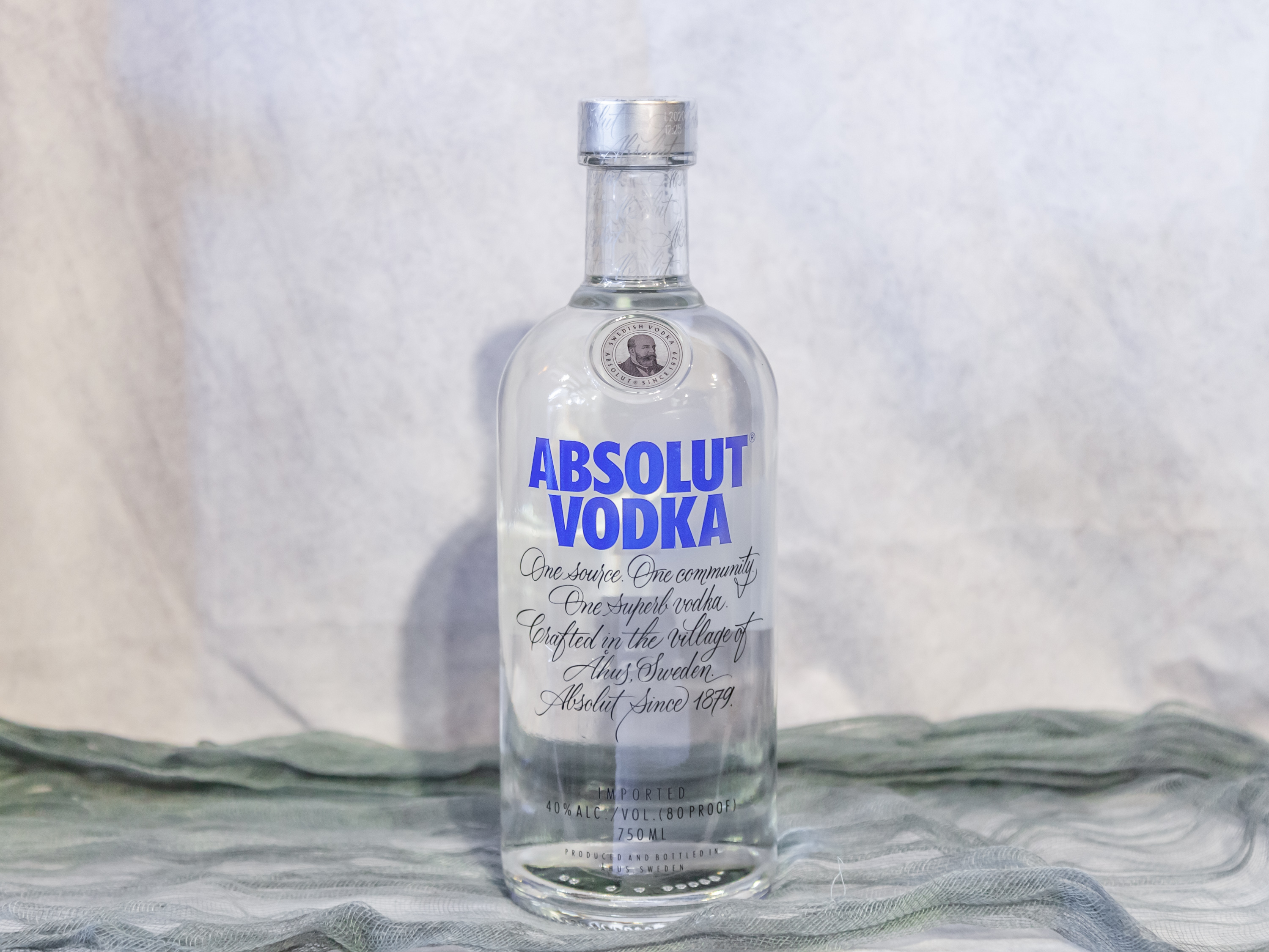 Order Absolut Vodka food online from Alameda Cellars Wines And Liquors store, Alameda on bringmethat.com