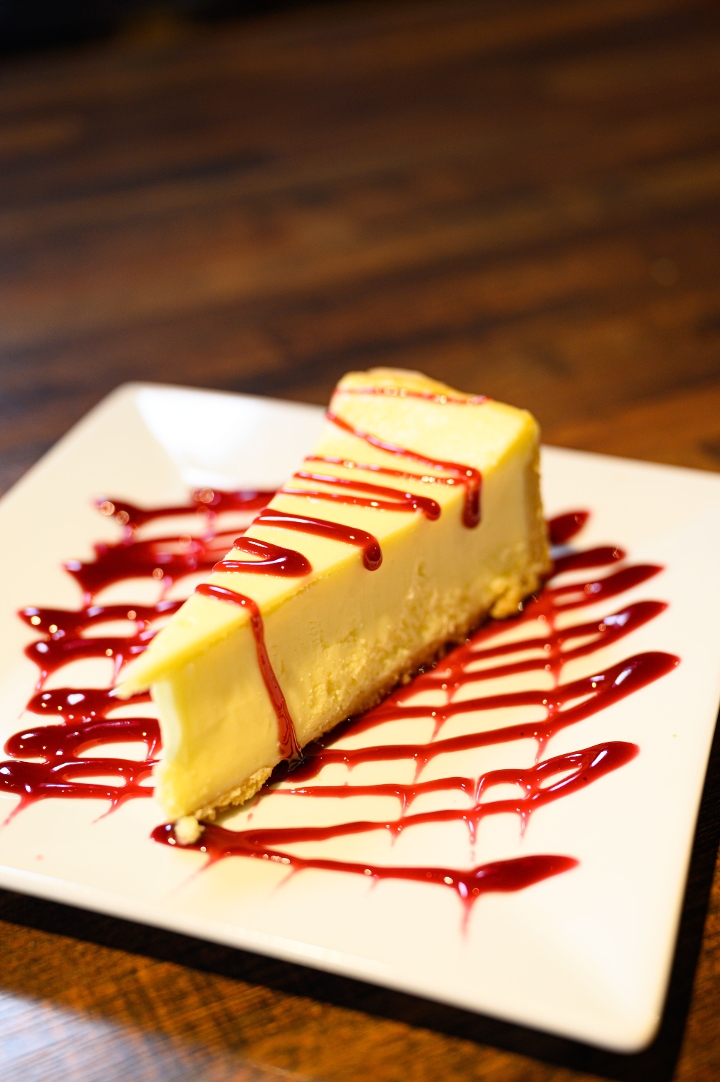 Order Cheesecake food online from Quincy's South Bar & Grille store, Rockville on bringmethat.com