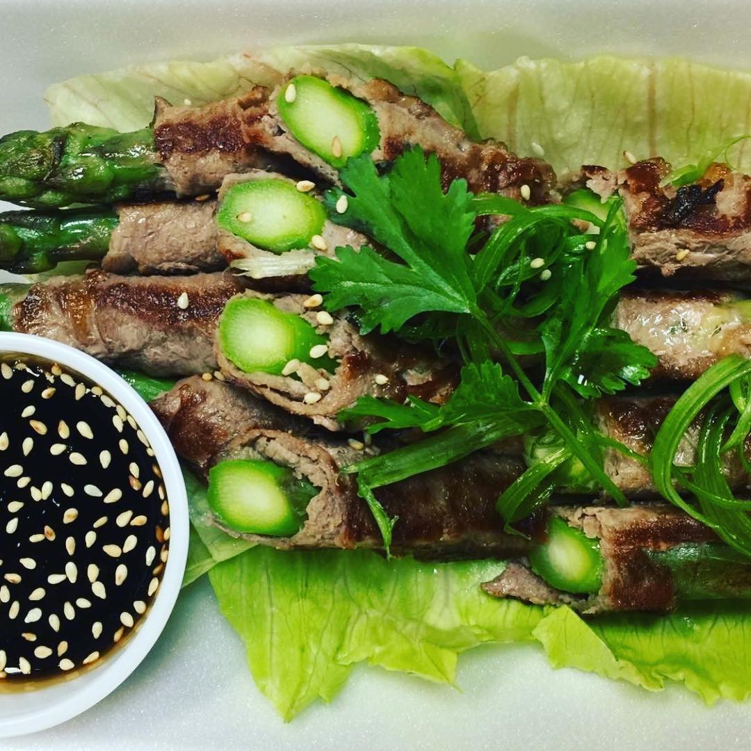 Order 4 Beef Asparagus Rolls food online from Simply Thai store, Northbrook on bringmethat.com