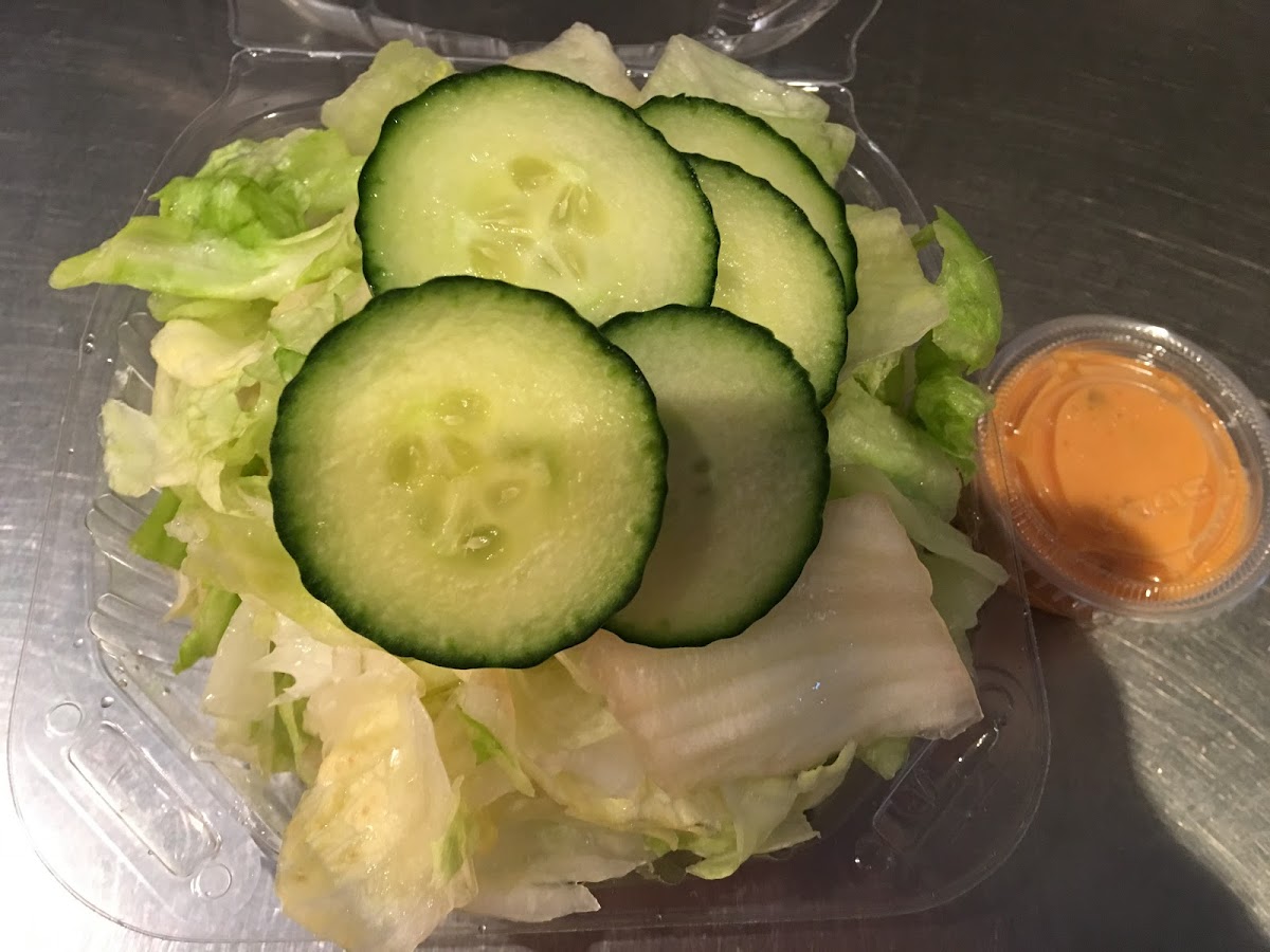 Order 19. Green Salad food online from Sushi Kinta store, San Francisco on bringmethat.com