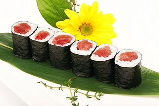 Order Tuna Roll food online from Nori Sushi store, Philadelphia on bringmethat.com