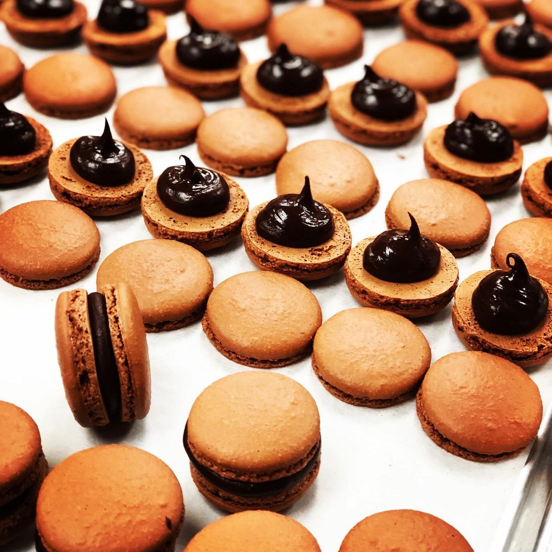 Order Chocolate Macaron food online from Zai Dessertery store, Bergenfield on bringmethat.com