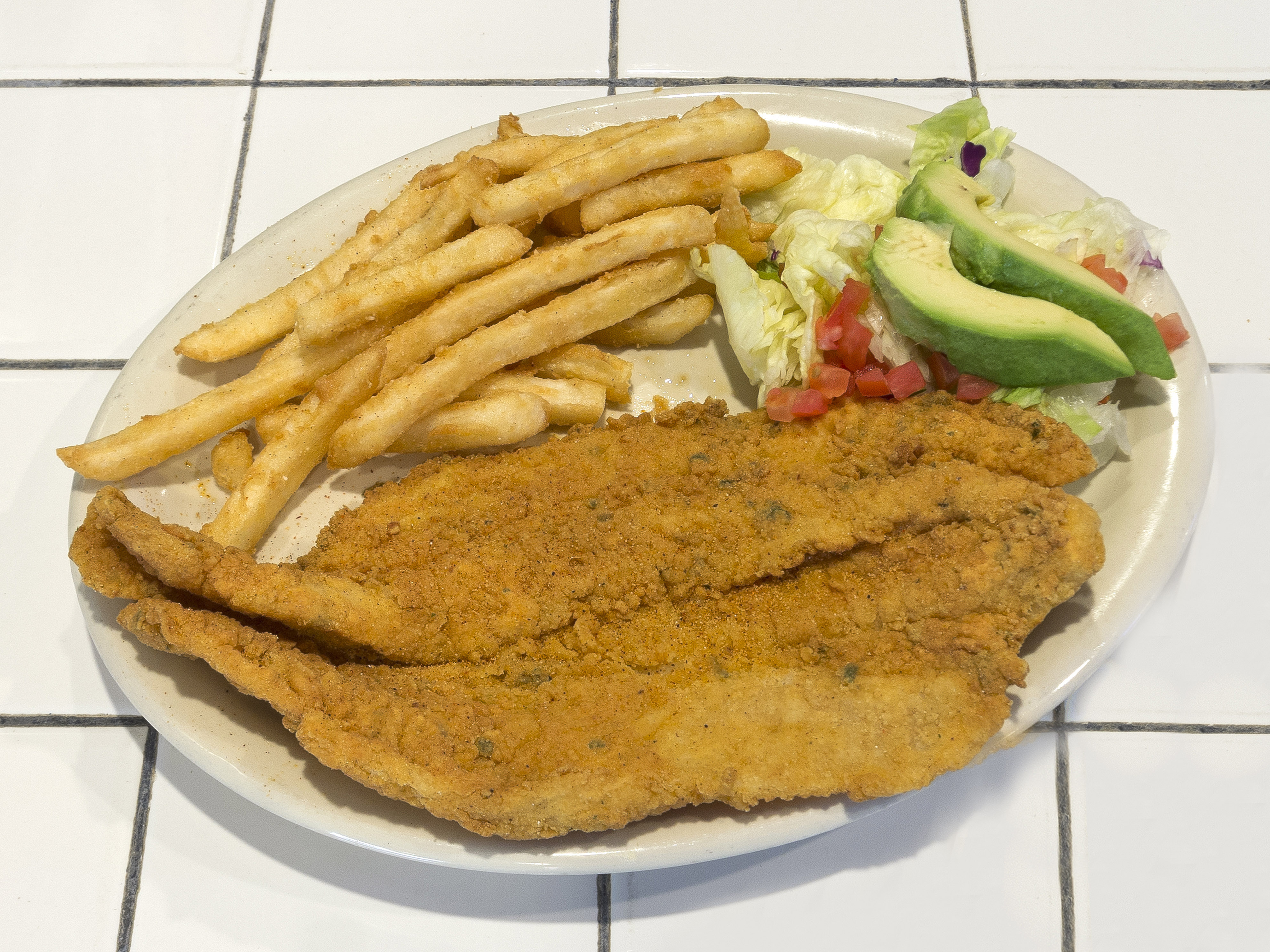 Order 1. Catfish Filet Platter food online from Agua Azul Restaurant store, Irving on bringmethat.com