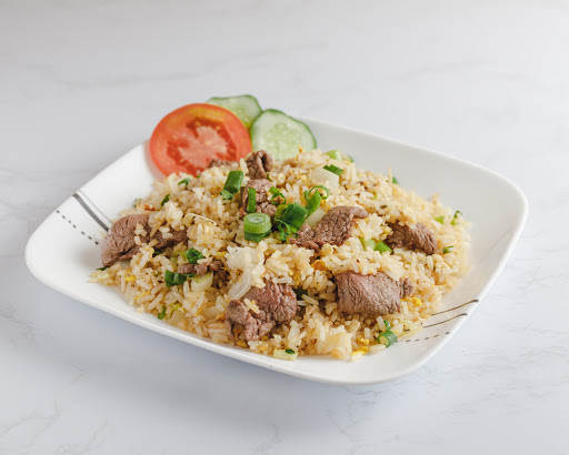 Order R2. Beef Fried Rice food online from Pho & Grill store, Montgomery Village on bringmethat.com