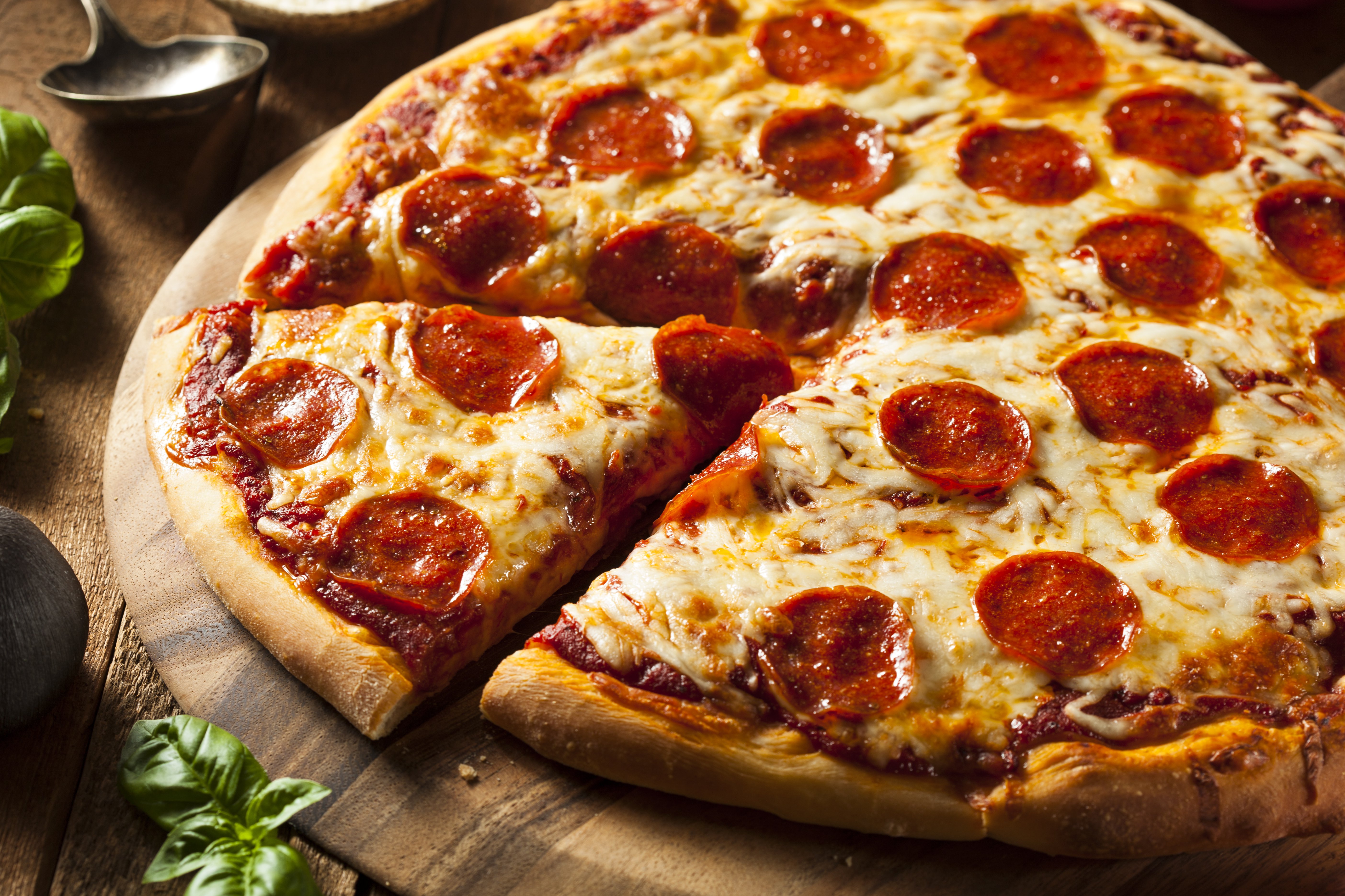 Order Mozzarella Pizza food online from Paradise Pizza & Grill store, Southington on bringmethat.com