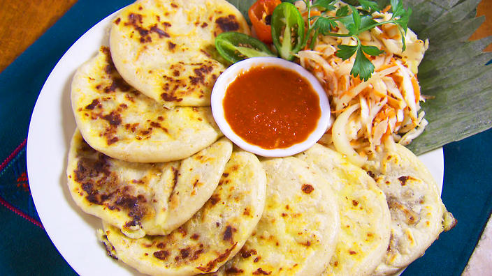 Order Queso con Chicharron Pupusa food online from Guerrero Market And Take Out store, Glendale on bringmethat.com