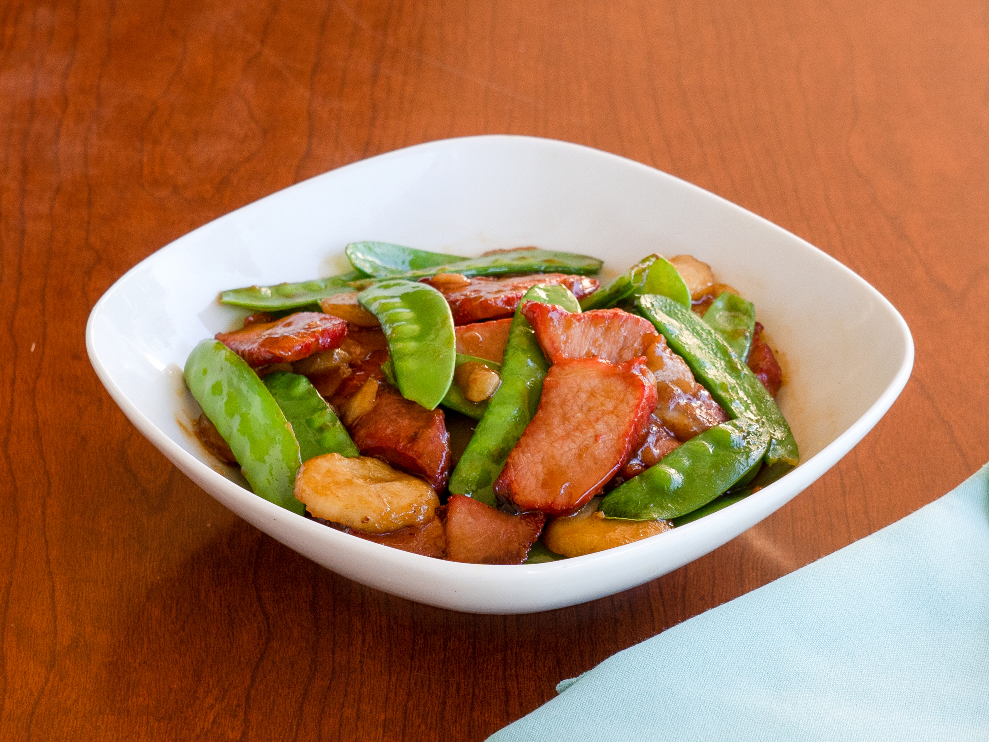 Order Sliced BBQ Pork with Snow Peas food online from Lakeview Garden store, Westlake Village on bringmethat.com