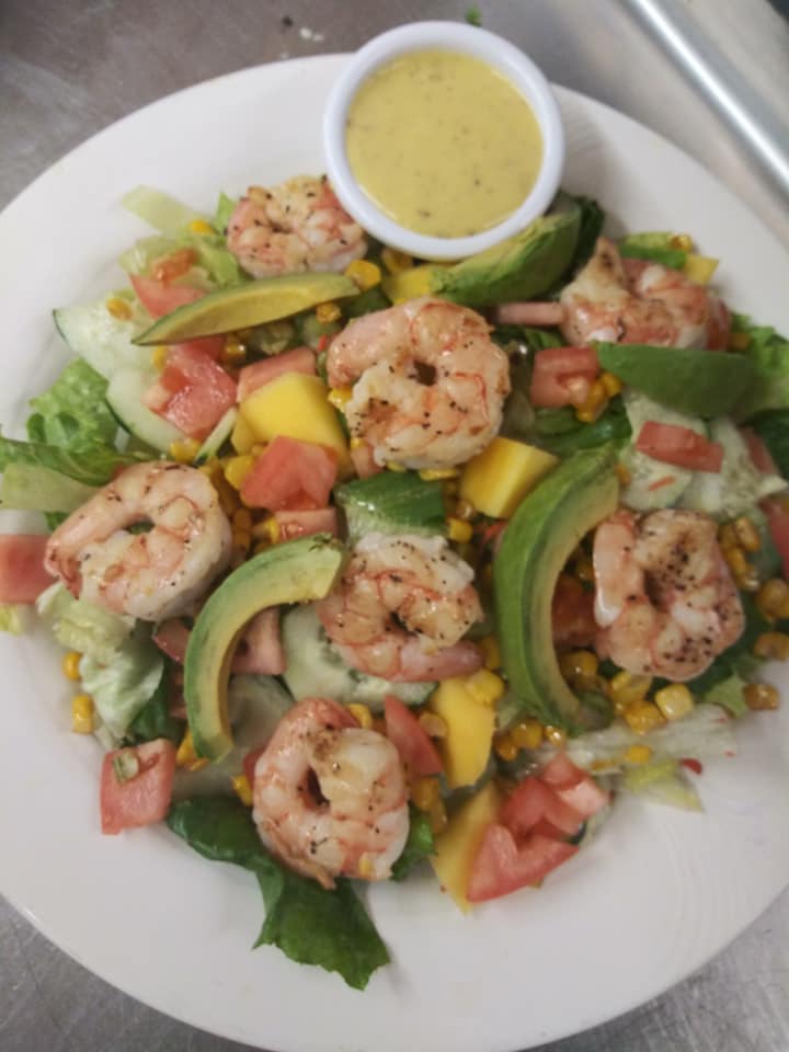 Order Ensalada Tropical  food online from La Cabana Bakeshop & Restaurant store, Trenton on bringmethat.com