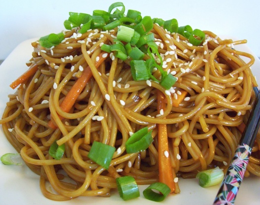Order 19. Cold Noodles with Sesame Sauce food online from Golden Star store, Lyndhurst on bringmethat.com