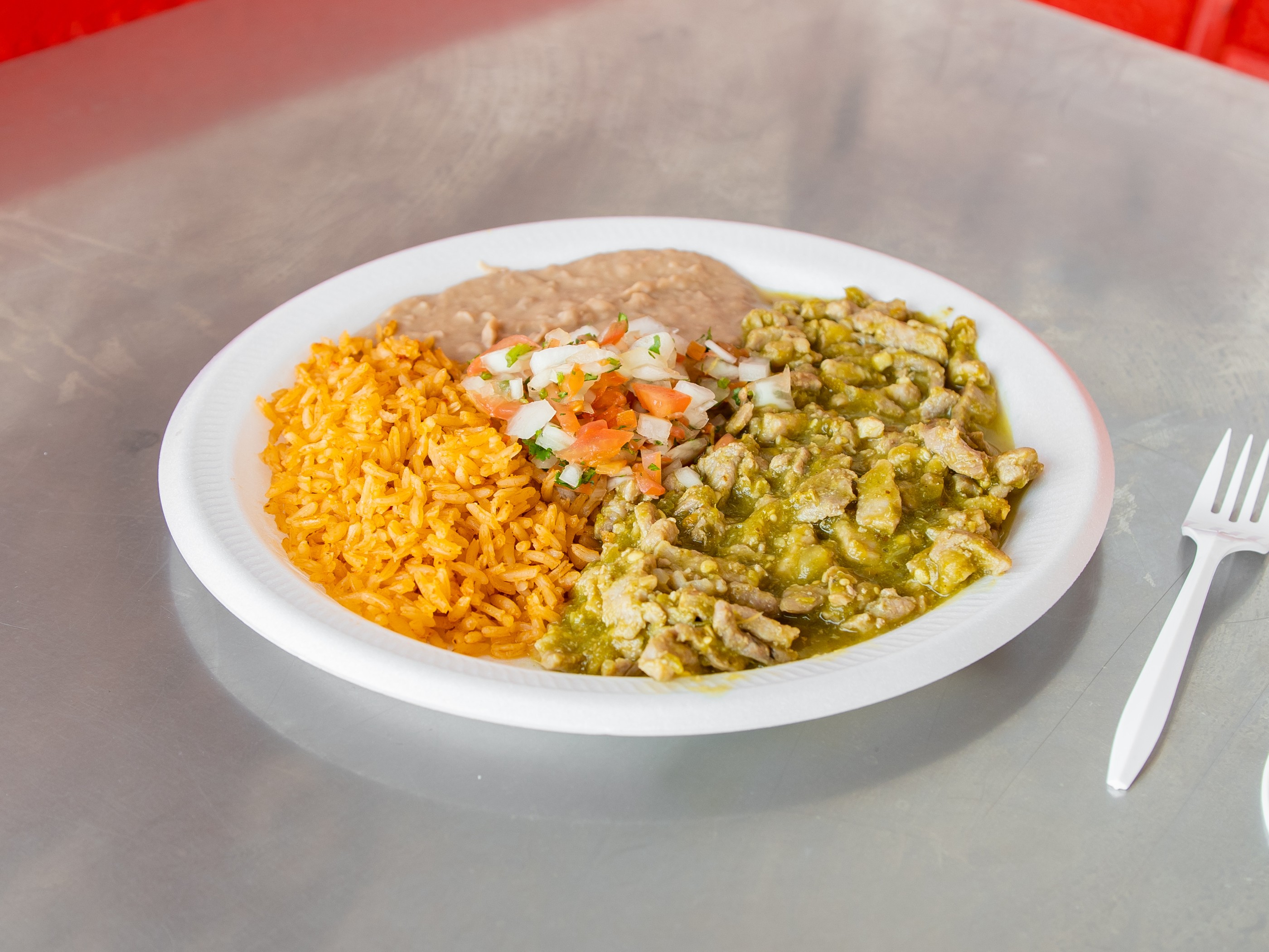 Order 19. Chile Verde Plate Combo food online from Alfredo's Mexican Food store, Baldwin Park on bringmethat.com
