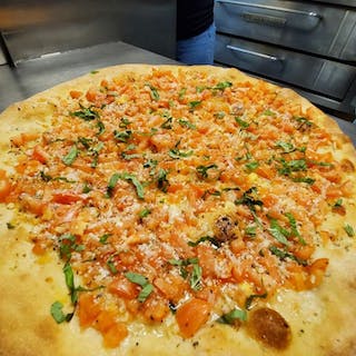 Order Chicken Bruschetta Pizza food online from Dolce carini pizza store, Philadelphia on bringmethat.com