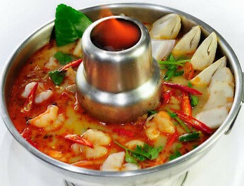 Order Tom Yum Chicken Soup food online from Thai Fiesta Cafe store, Paramount on bringmethat.com