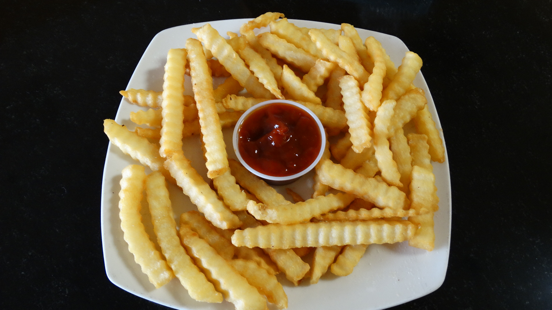 Order French Fries food online from Di Marcos Pizza store, Santa Clarita on bringmethat.com