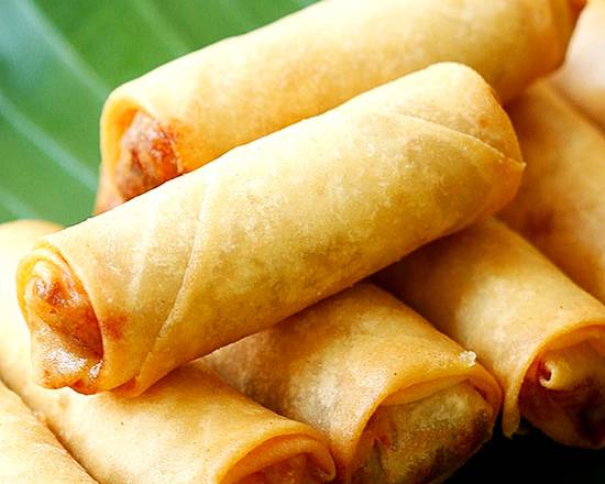 Order Veggie Spring Roll (2 pcs) food online from Chinatown Express store, Warsaw on bringmethat.com