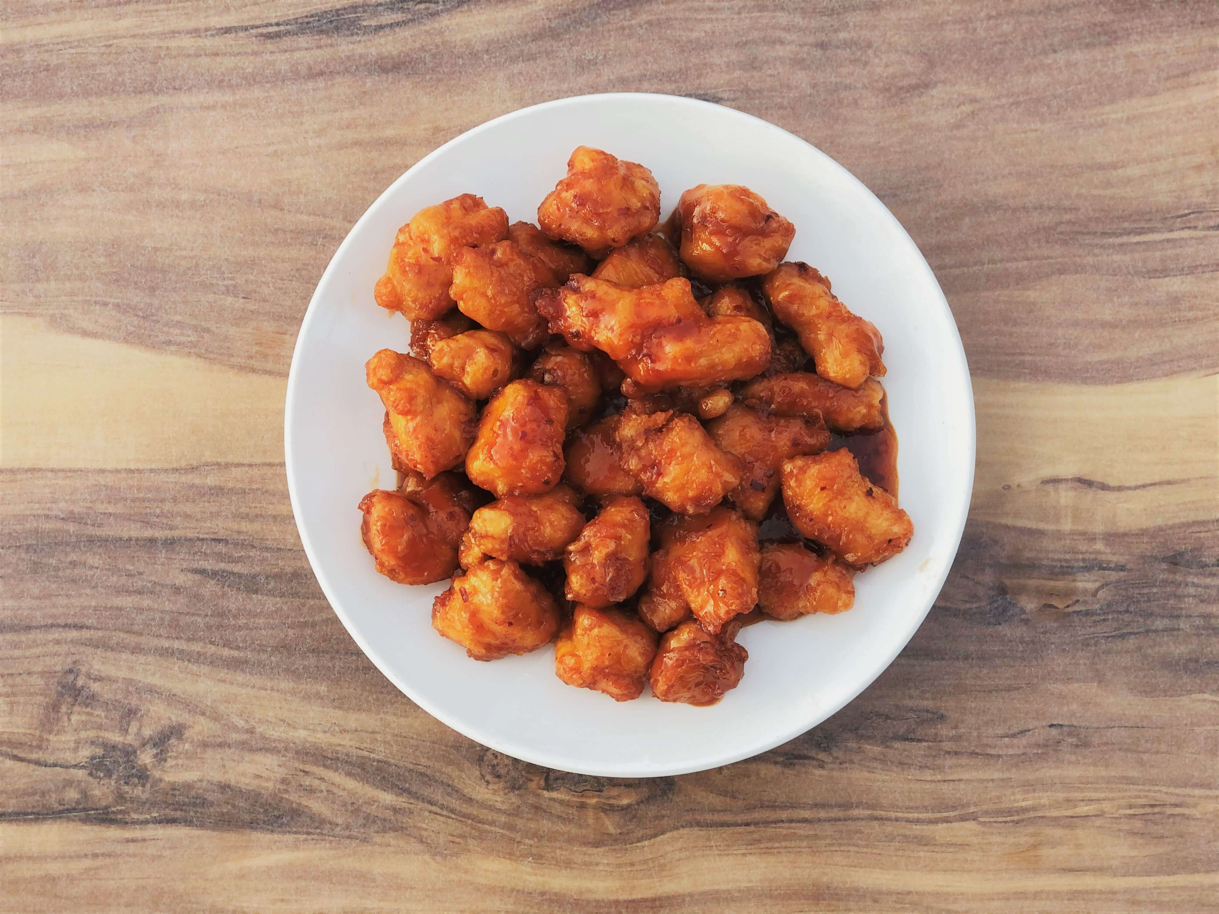 Order General Tso's Chicken Lunch food online from Bamboo store, San Antonio on bringmethat.com