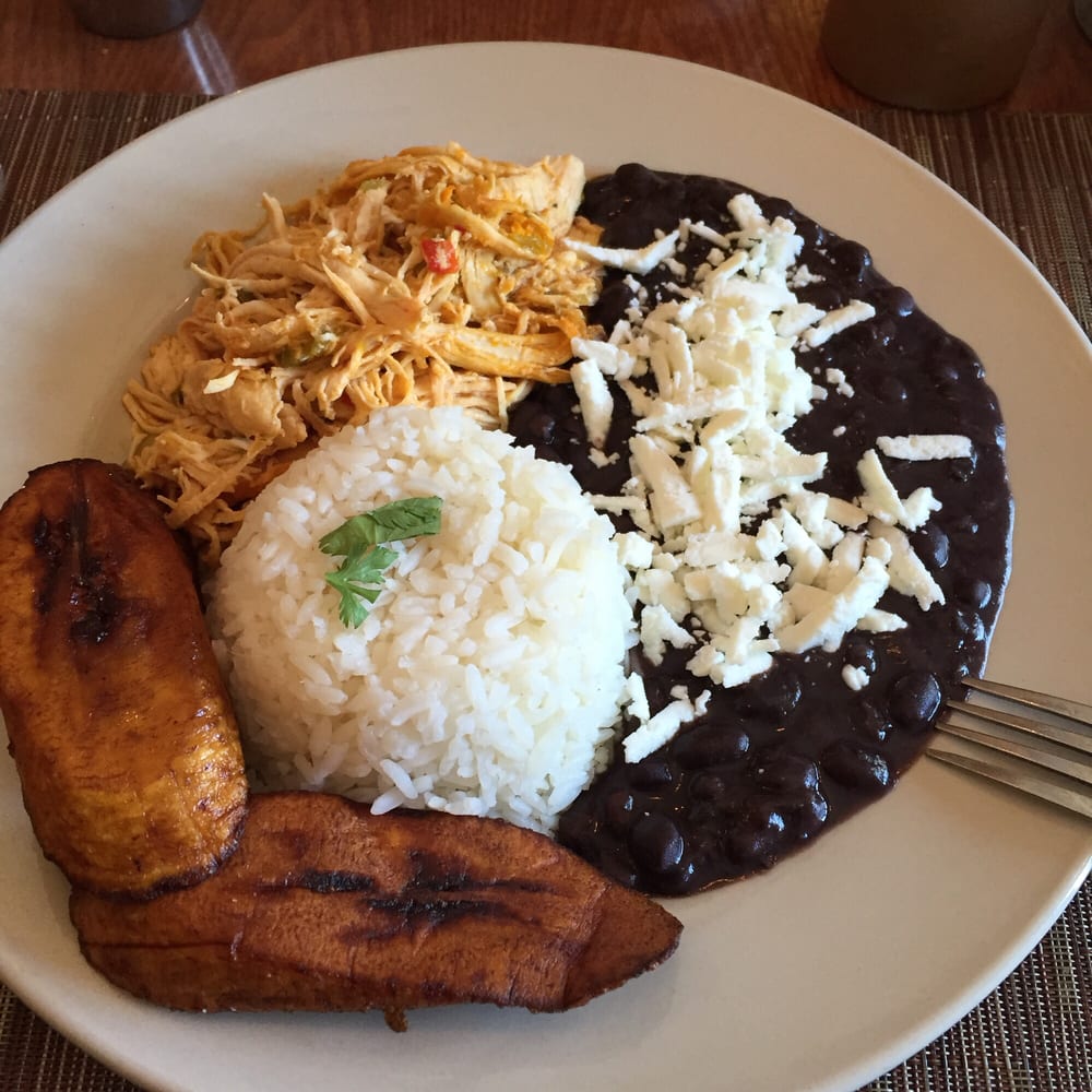 Order Pabellon de Pollo food online from Arepas cafe & grill store, Astoria on bringmethat.com