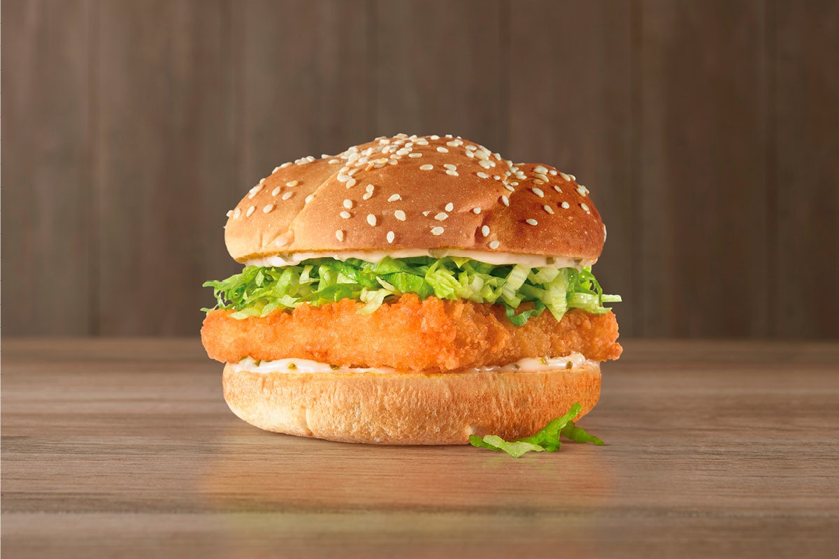 Order Crispy Fish Sandwich food online from Rally's Hamburgers store, Brook Park on bringmethat.com