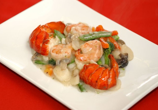 Order S1. Seafood Delight food online from China Gourmet store, Palmetto Bay on bringmethat.com