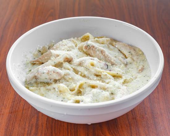 Order Chicken Alfredo food online from Dolce Vita Pizza store, Berry Hill on bringmethat.com