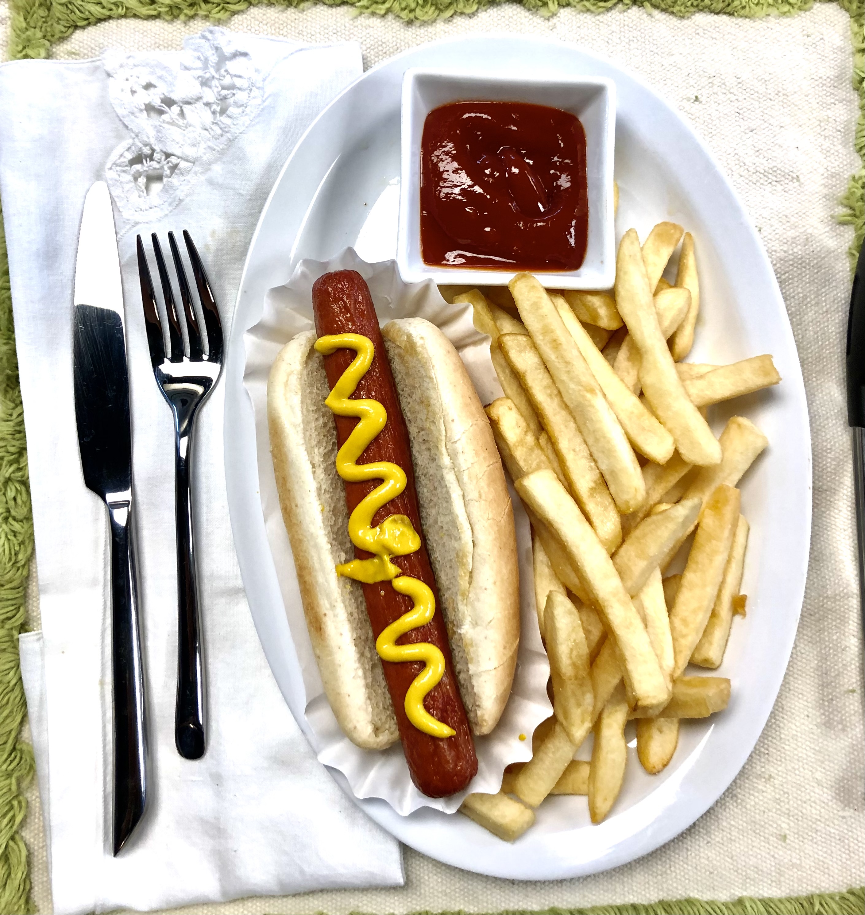 Order 1 Hot Dogs with Fries food online from Chili Dog Restaurant store, New Rochelle on bringmethat.com