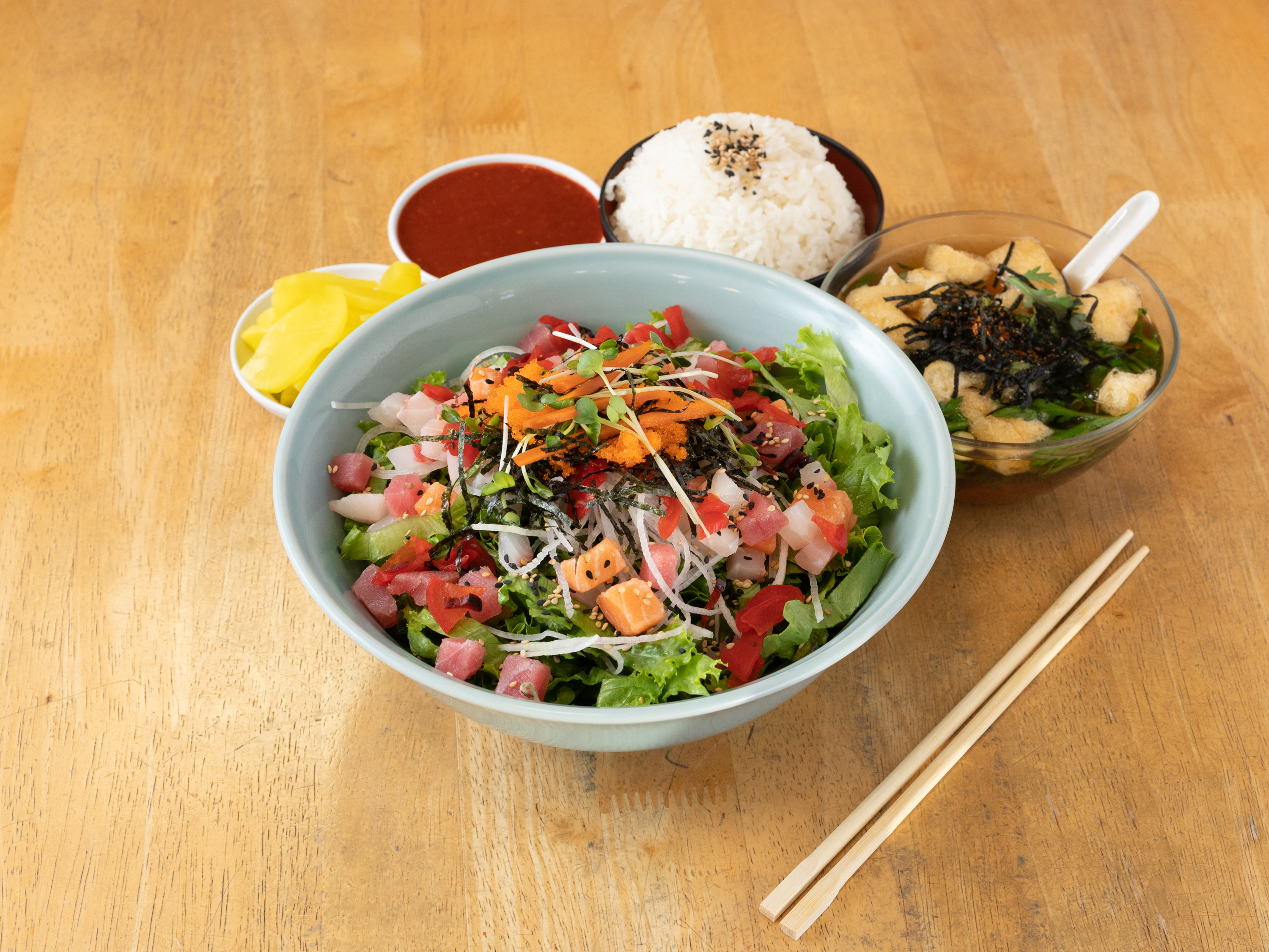 Order Raw Fish and Steam Rice Bowl food online from Han Nam Udon & Sushi store, Garden Grove on bringmethat.com