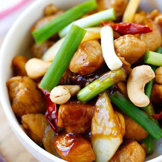 Order Cashew Nuts Chicken  food online from Lucky Wok Chinese Food store, Ontario on bringmethat.com