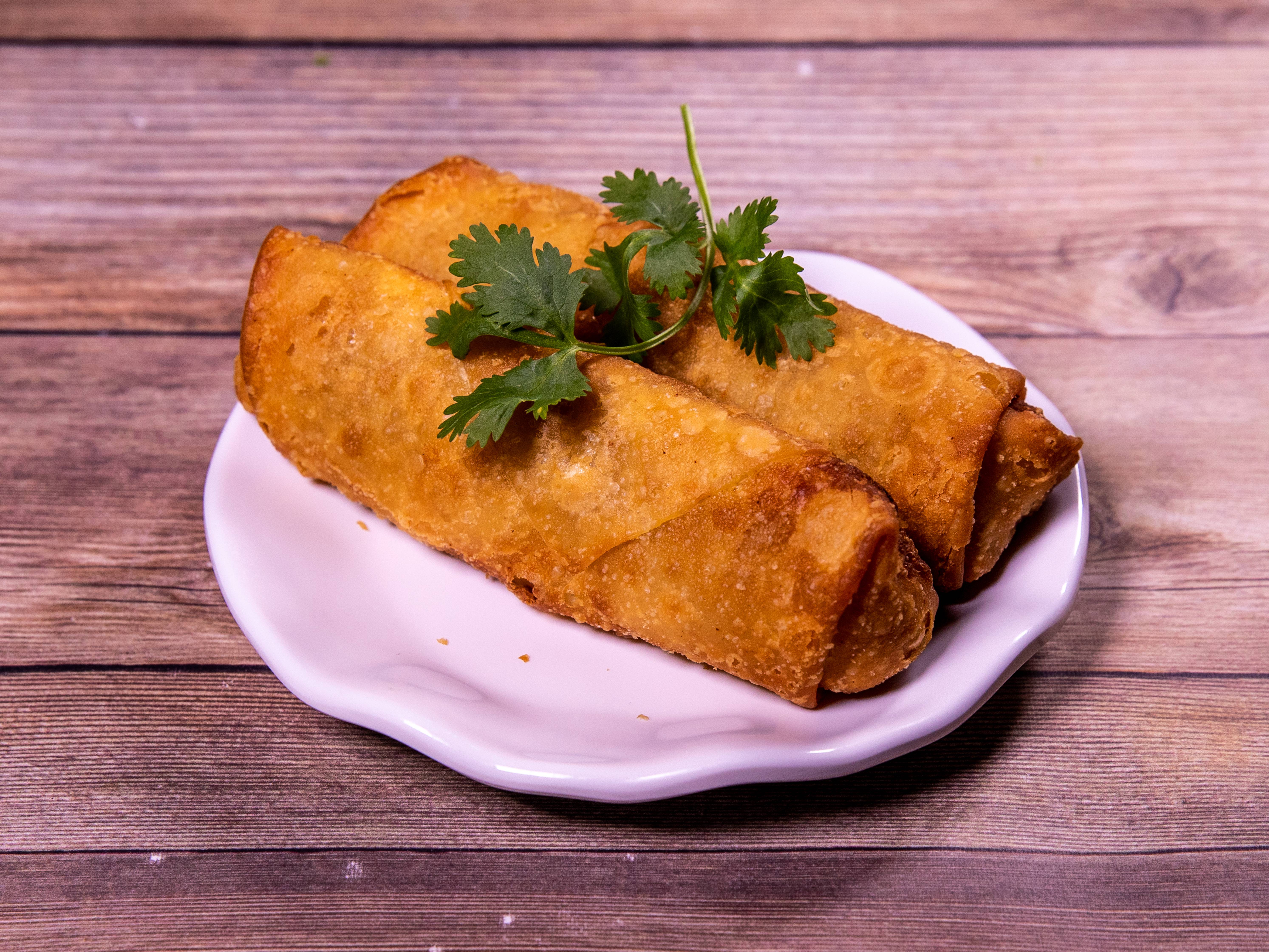 Order Egg Roll food online from Golden Jade Chinese store, Spring on bringmethat.com