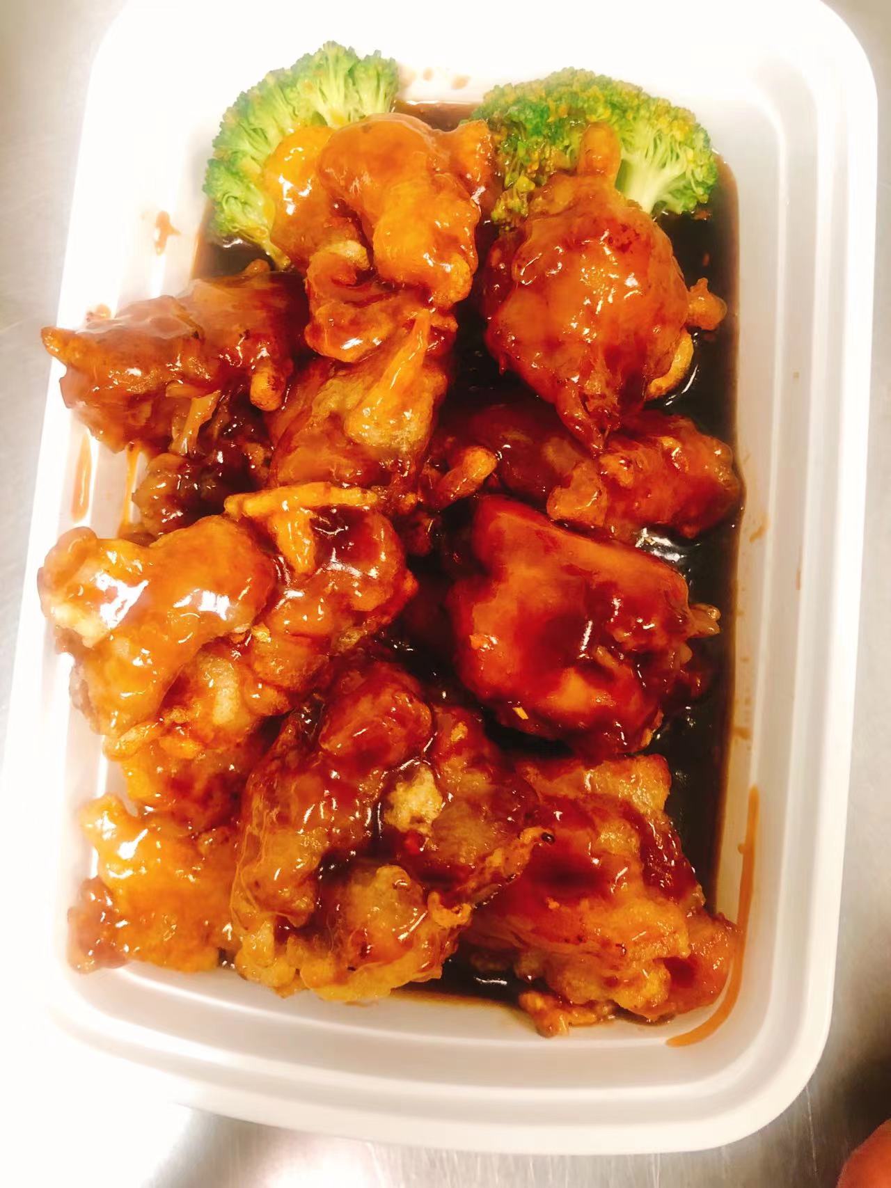 Order 54. General Tso's Chicken food online from The Kung Fu store, Lansing on bringmethat.com
