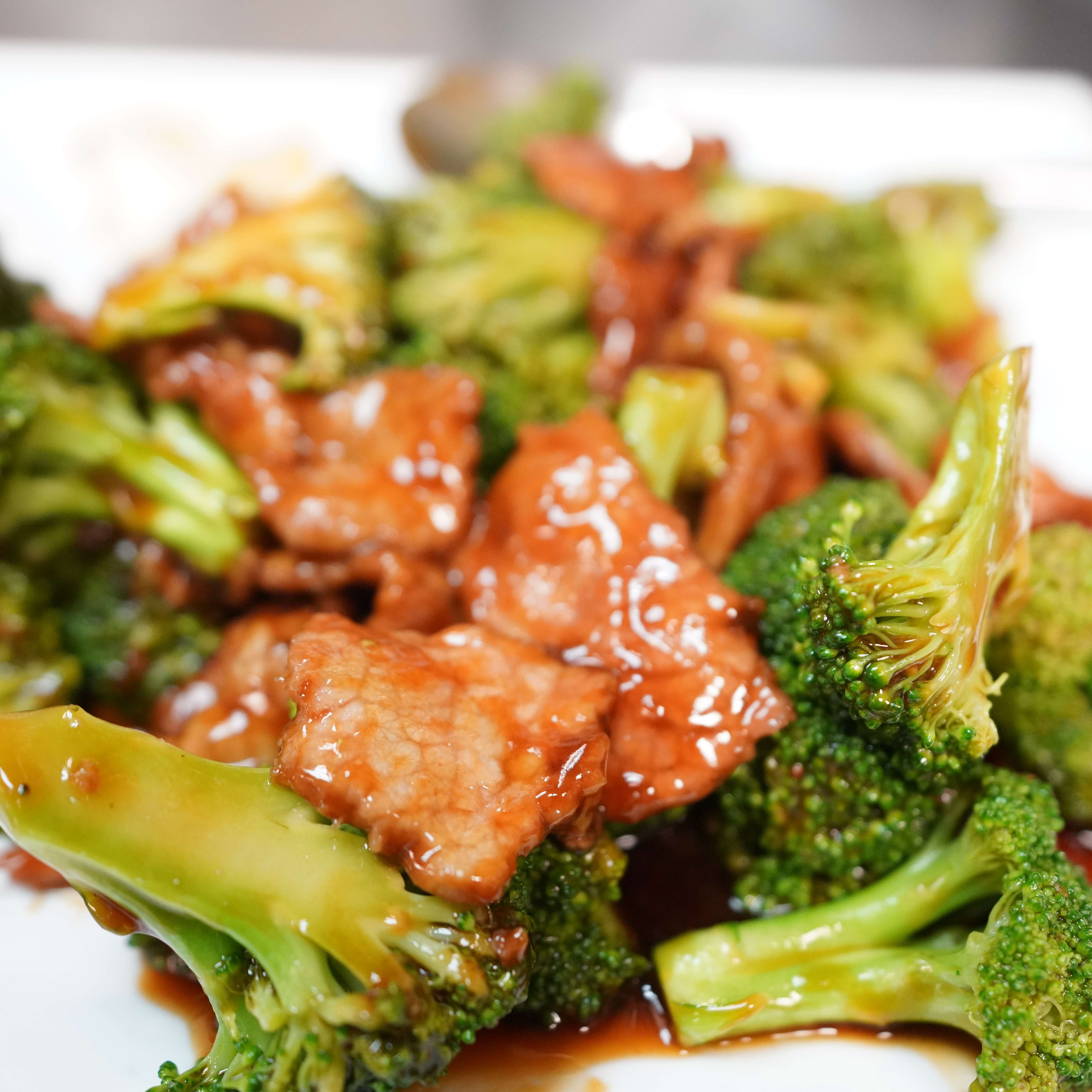 Order Combo - Broccoli with Chicken or Beef food online from Red Pepper Chinese Restaurant store, RICHFIELD on bringmethat.com