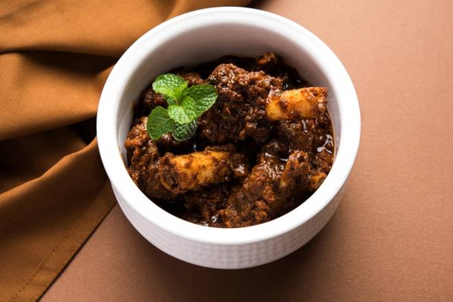 Order Chicken Chettinad fry (Chef's Special) food online from Bowl O Biryani store, Downers Grove on bringmethat.com