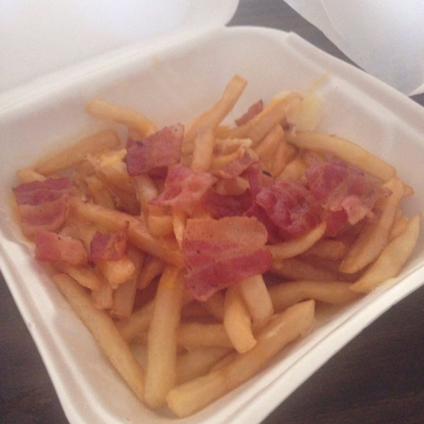 Order Cheese Fries with Bacon food online from Harvey's Sandwich Shop store, Los Angeles on bringmethat.com