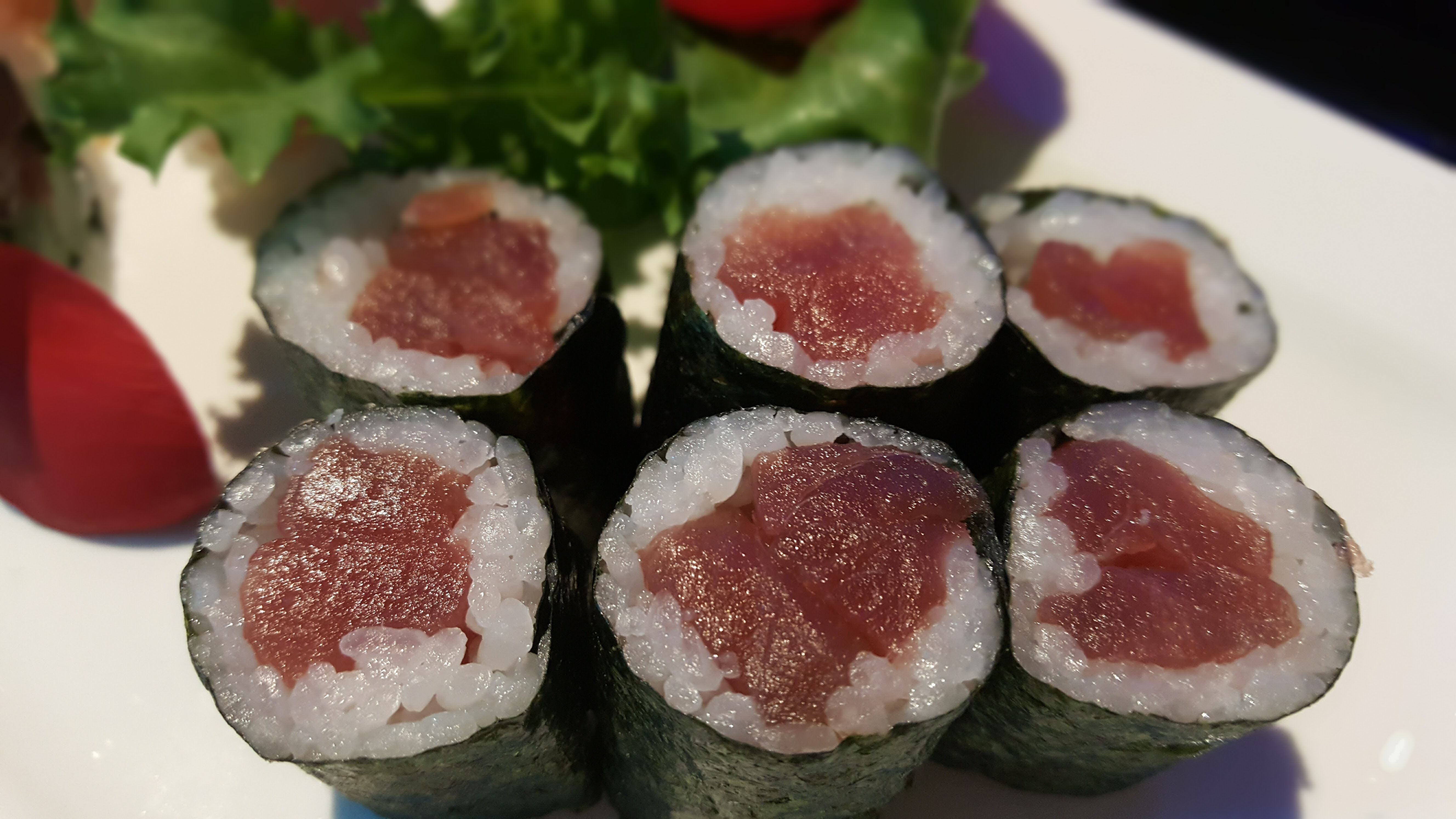 Order Tuna Roll food online from Wu House store, Mokena on bringmethat.com