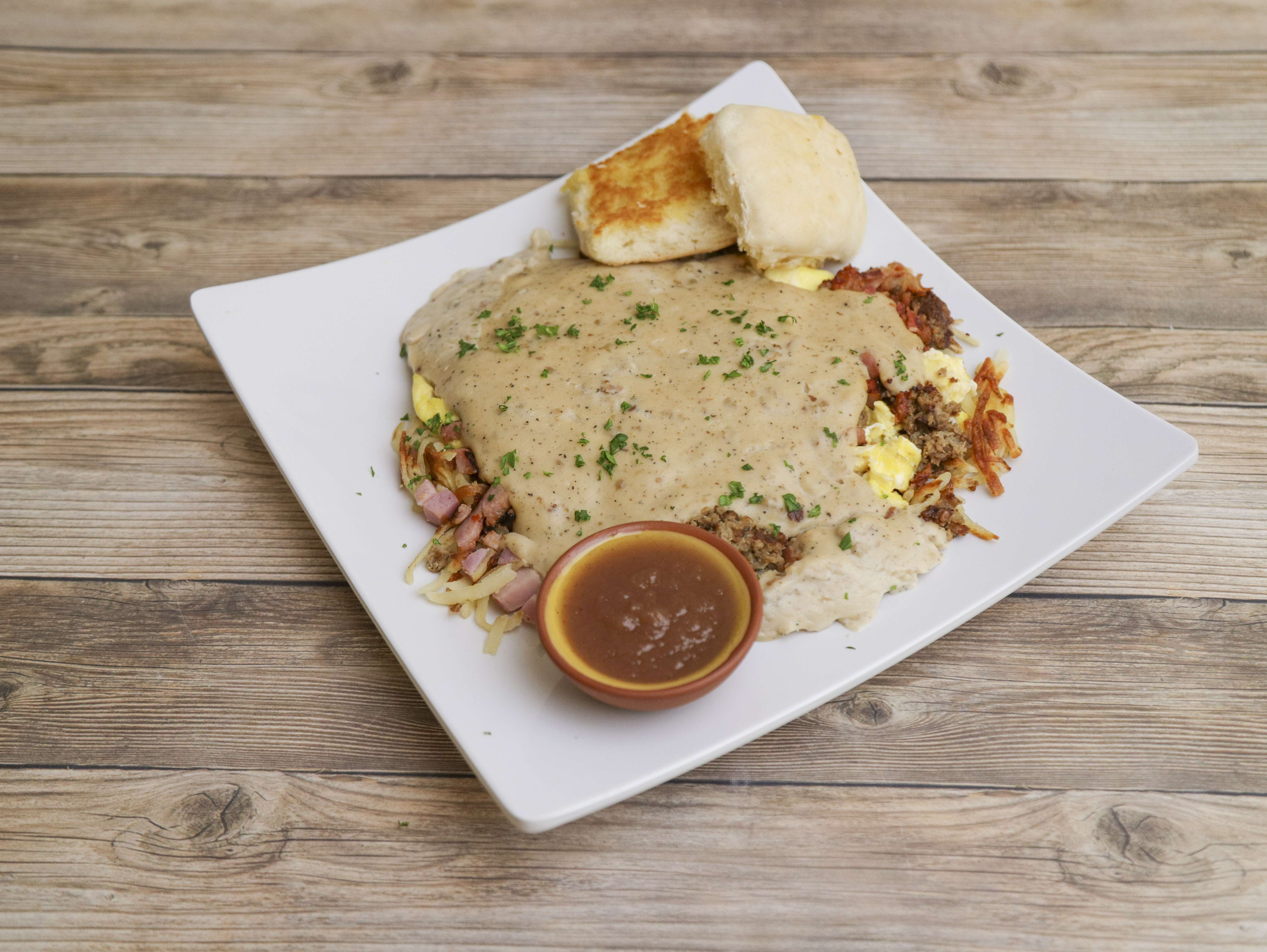 Order Country Skillet food online from JJ's Cafe store, Columbia on bringmethat.com