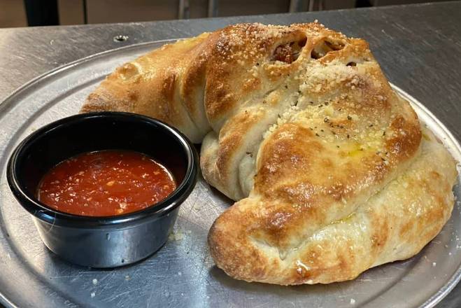 Order Cheese Calzone food online from Mineos Pizza & Wings store, Franklin on bringmethat.com