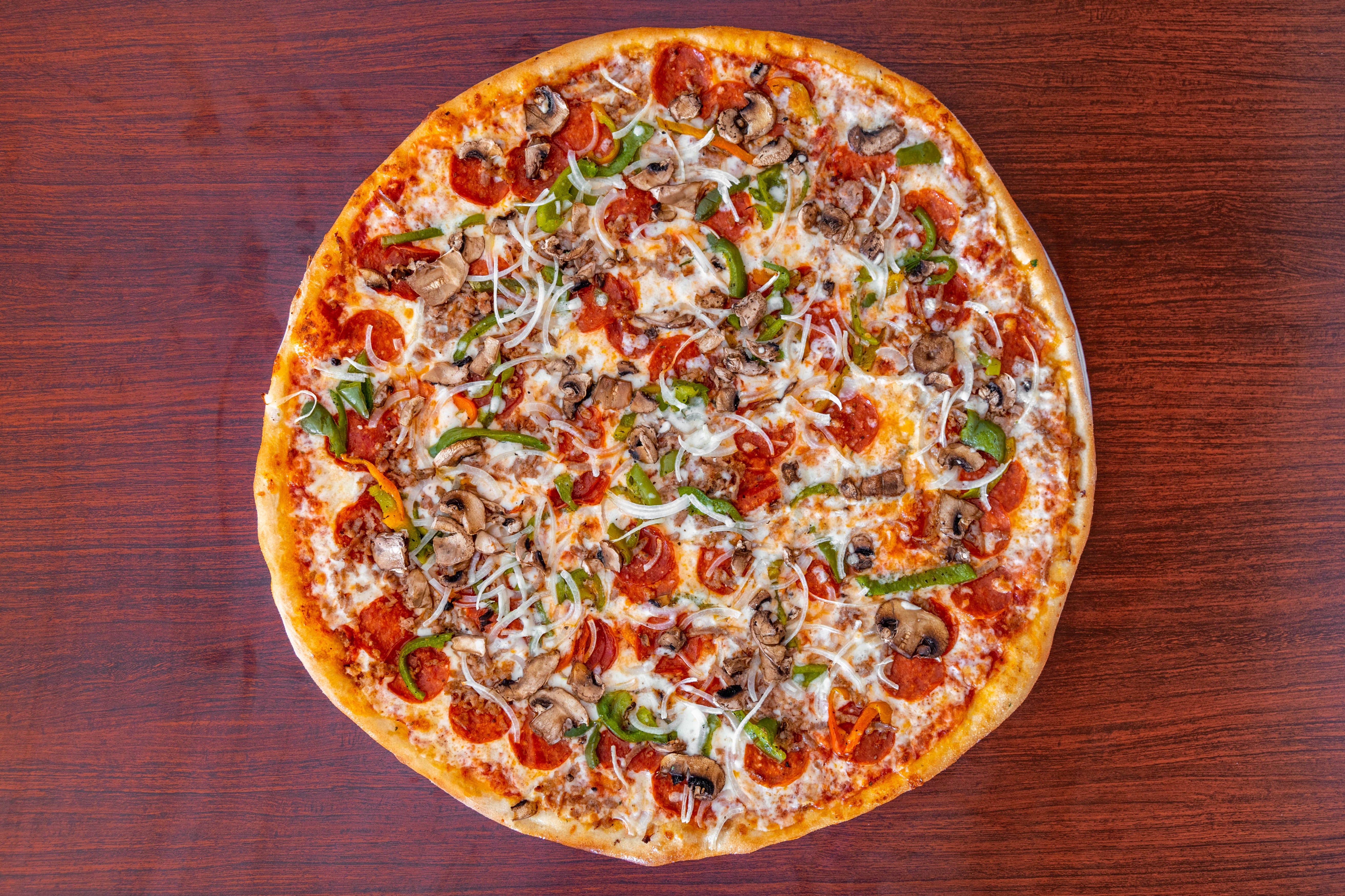 Order Ultimate Supreme Pizza - Small 13" food online from Mondo Pizza store, Randolph on bringmethat.com