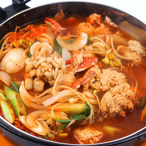 Order 고니알탕 Pollack & Codfish Roe Stew food online from Duri Pocha store, Ridgefield on bringmethat.com