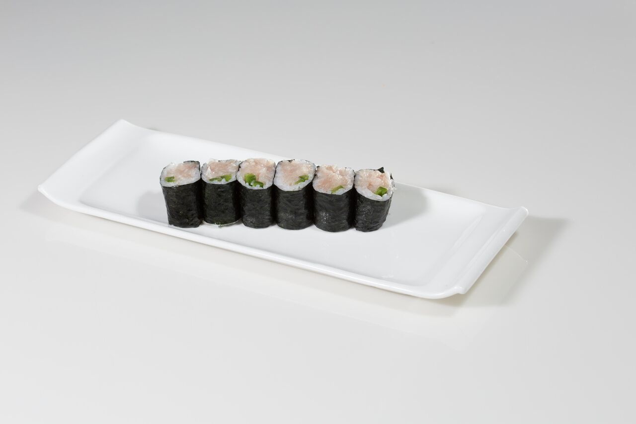 Order Yellowtail Jalapeno Roll food online from Kashi store, Bellmore on bringmethat.com