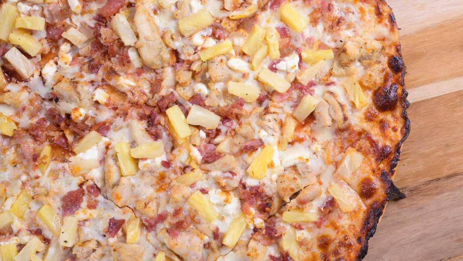 Order Polynesian (14") food online from Cousin Vinny's Pizza store, Muncie on bringmethat.com