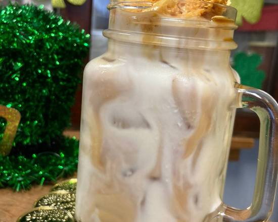 Order Pot O' Gold Iced Latte food online from Chameleon Cafe Akron store, Akron on bringmethat.com