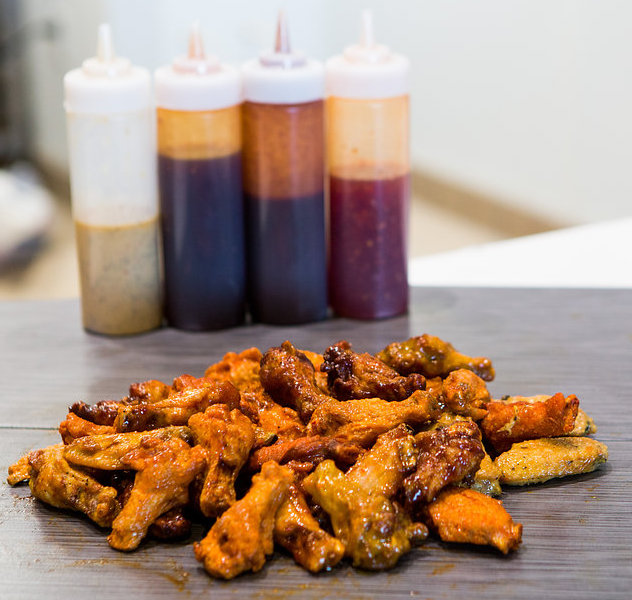 Order 100pc Buffalo Wings with Ten Sauces food online from Aldo'S Wraps Spot store, Albany on bringmethat.com
