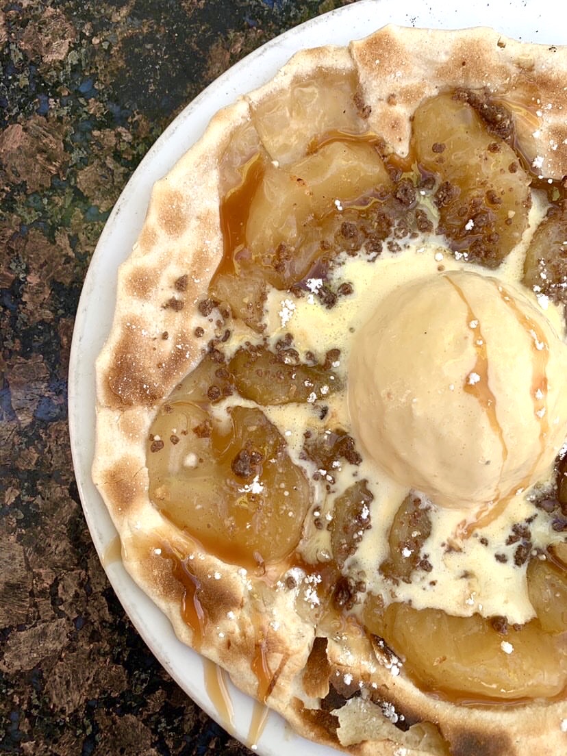 Order Apple Pie Sweet Pizza food online from Sammy’s Woodfired Pizza & Grill store, San Diego on bringmethat.com