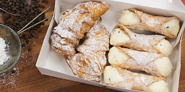 Order Buddy's Favorites Box food online from Carlo's Bakery store, Bloomington on bringmethat.com
