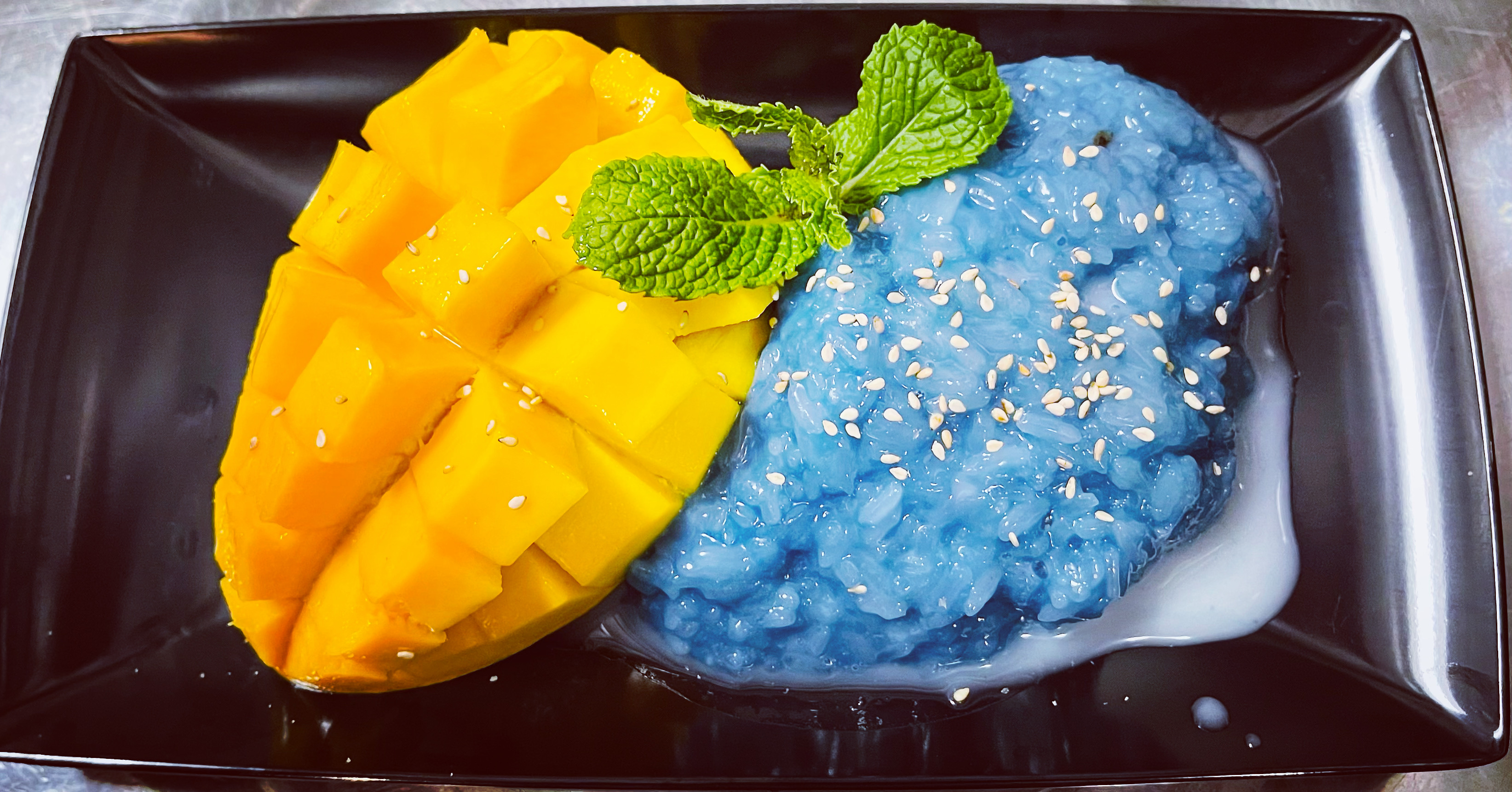 Order Mango with Sweet Sticky Rice food online from Papa Thai Chef store, Williamstown on bringmethat.com